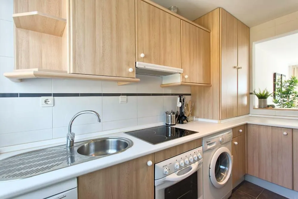 Senorio De Gonzaga: Spacious 2-Bedroom with Pool in Nueva Andalucia Marbella Apartment
