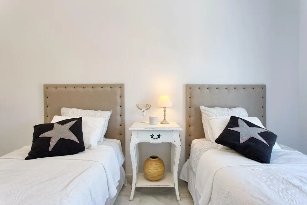Senorio De Gonzaga: Spacious 2-Bedroom with Pool in Nueva Andalucia Marbella 0*,  Spain