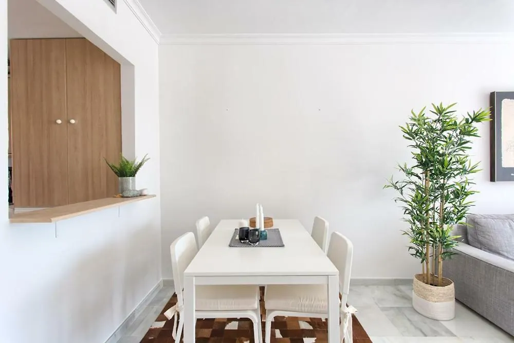 Senorio De Gonzaga Great 2 Bedroom Apartment With A Lovely Community Pool In The Heart Of Nueva Andalucia Marbella Španělsko